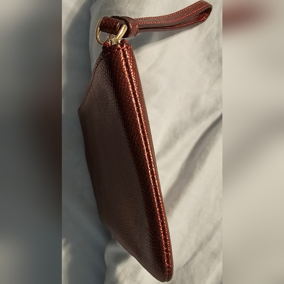 Coach Metallic Cherry Leather wristlet New without tags - Picture 11 of 16